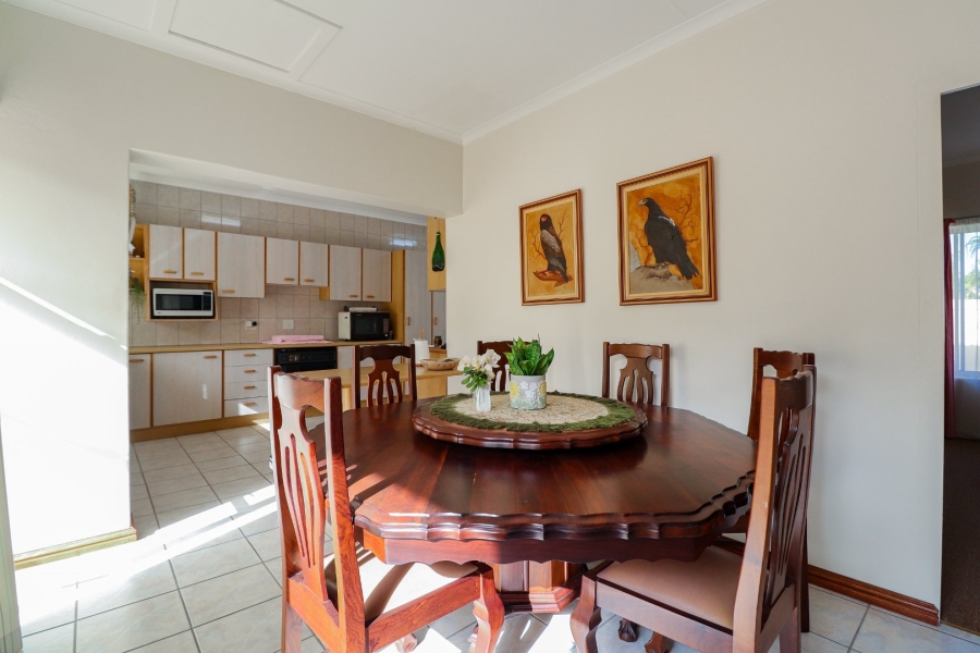 4 Bedroom Property for Sale in Outeniqua Strand Western Cape